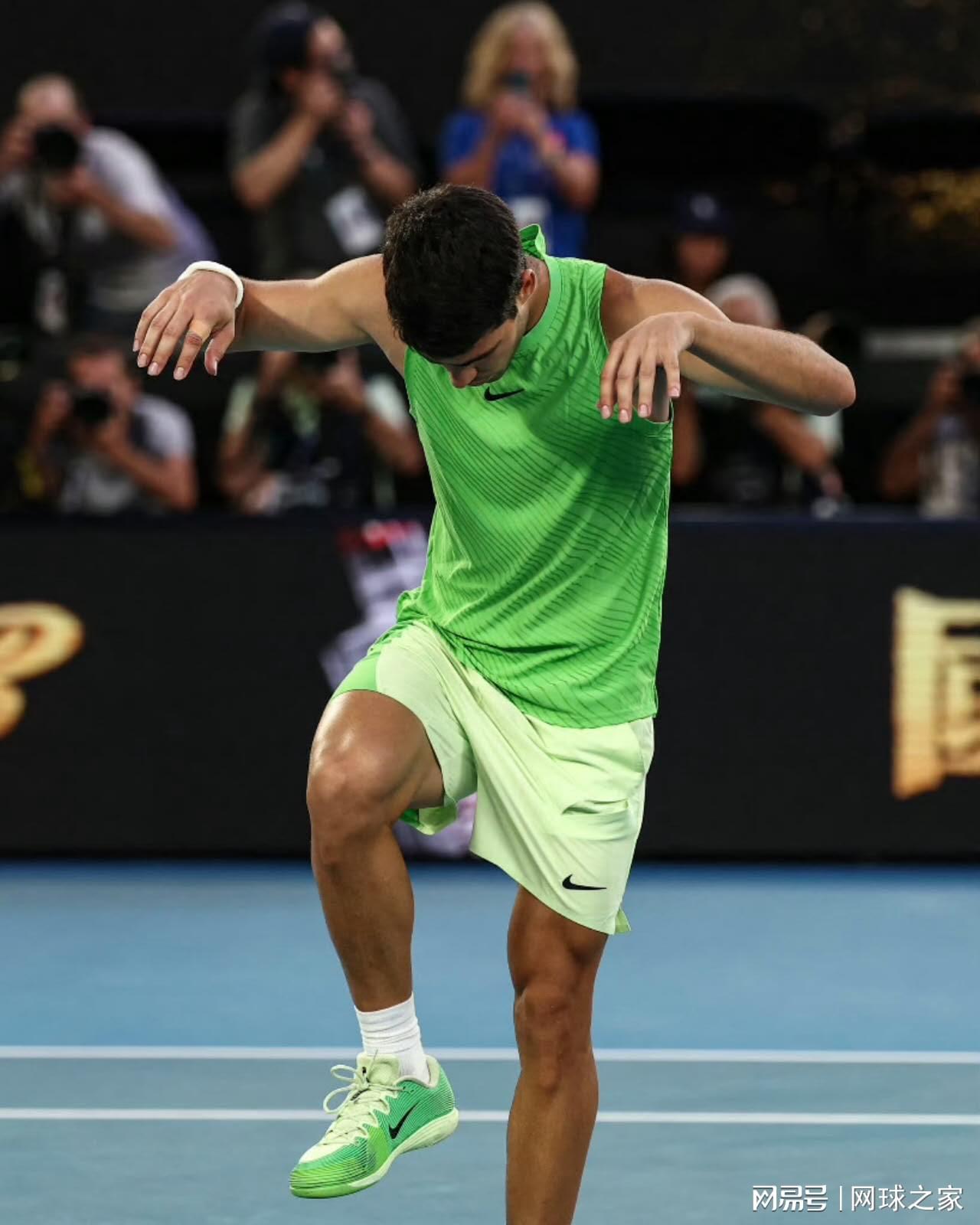 体育娱乐平台-有人正年轻,也有人从未老去!德约阿卡是网球之幸!